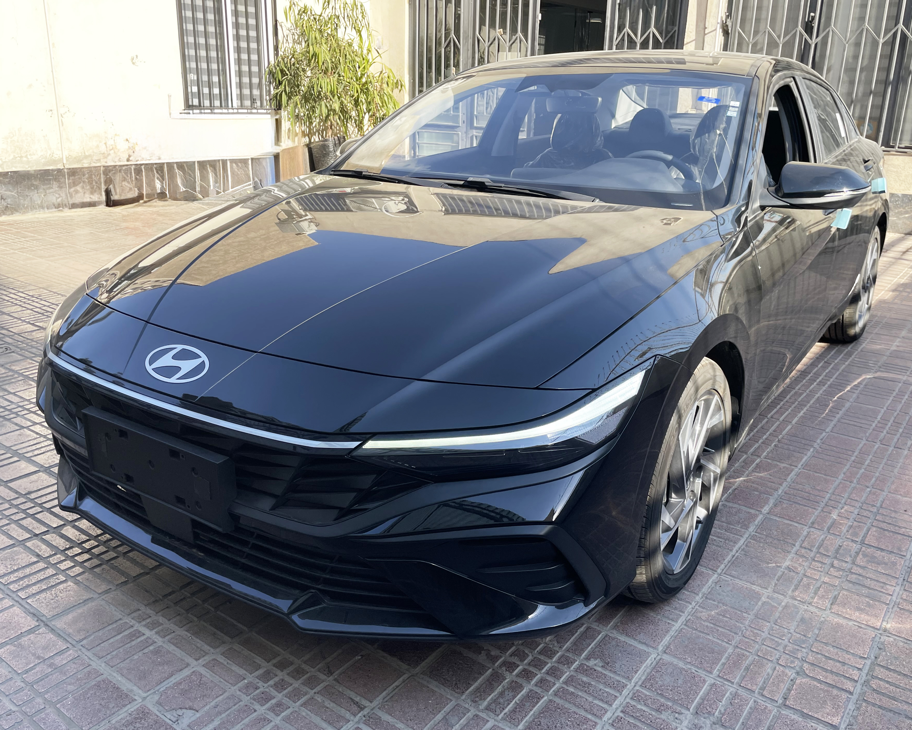 هیوندای النترا