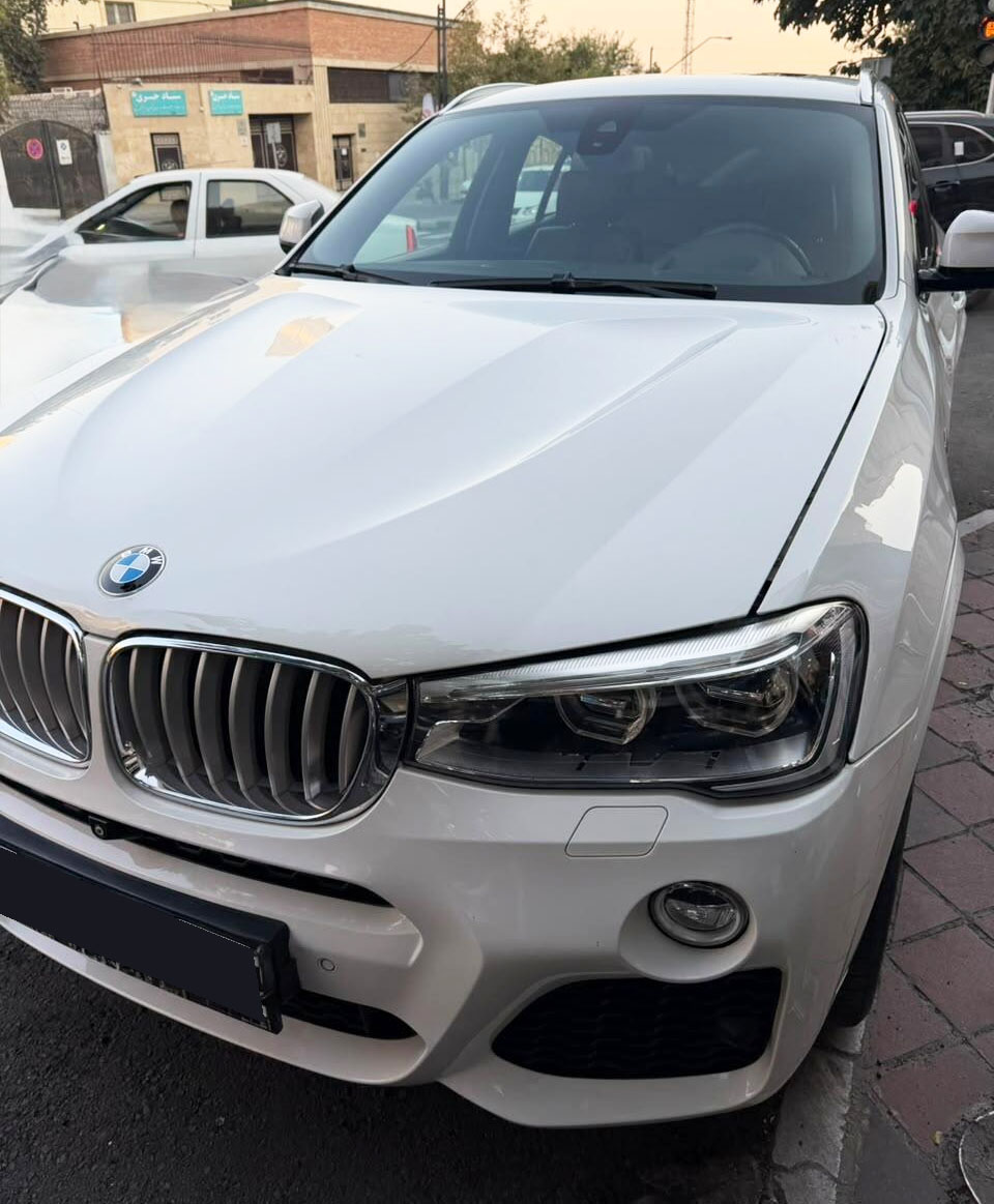 بی ام و X4