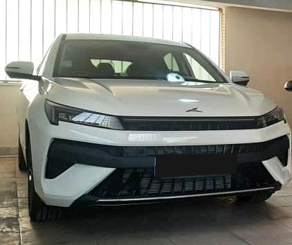 کی ام سی J7