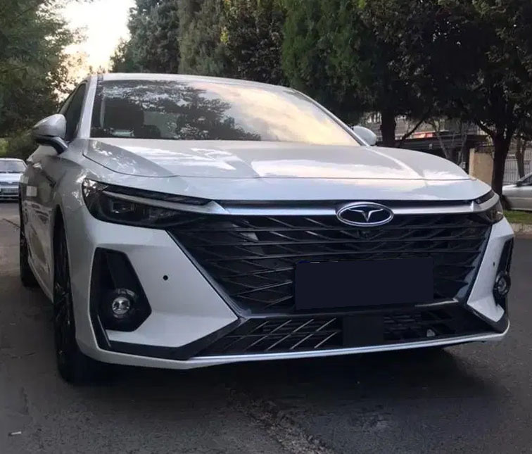 فونیکس آریزو 8 (Z8)