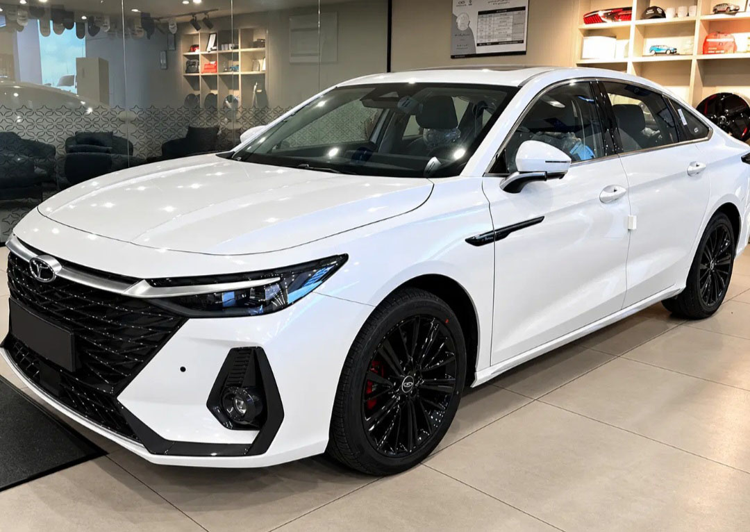 فونیکس آریزو ۸ (Z8)