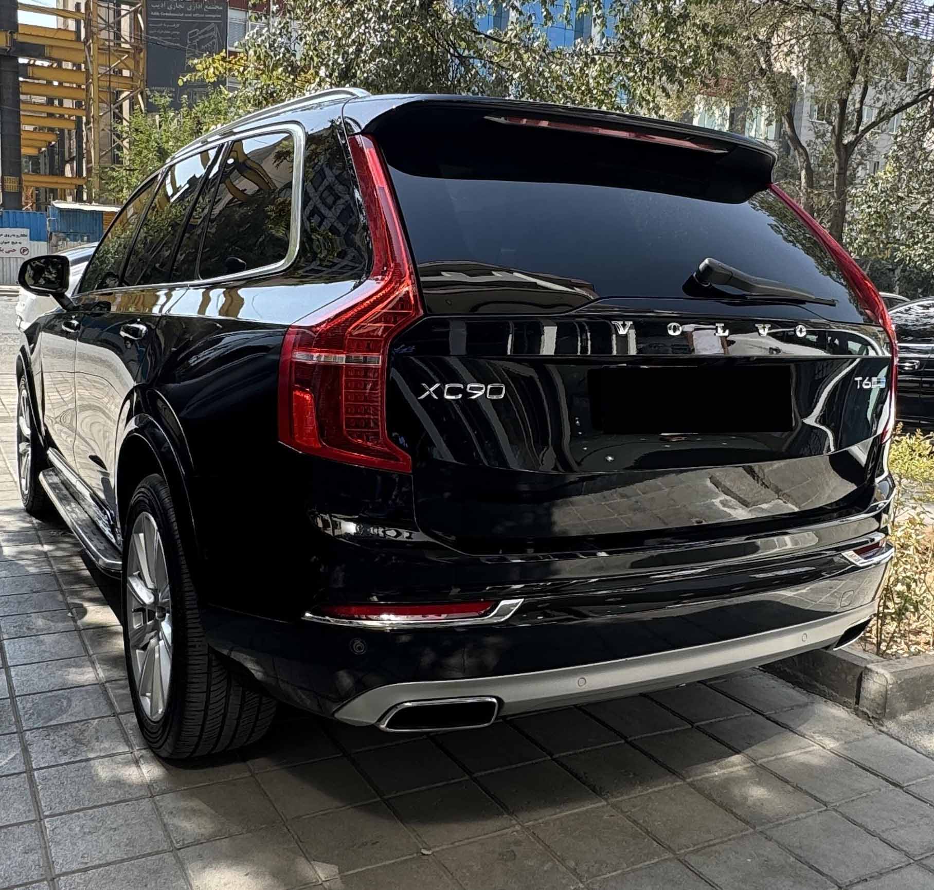 ولوو XC90