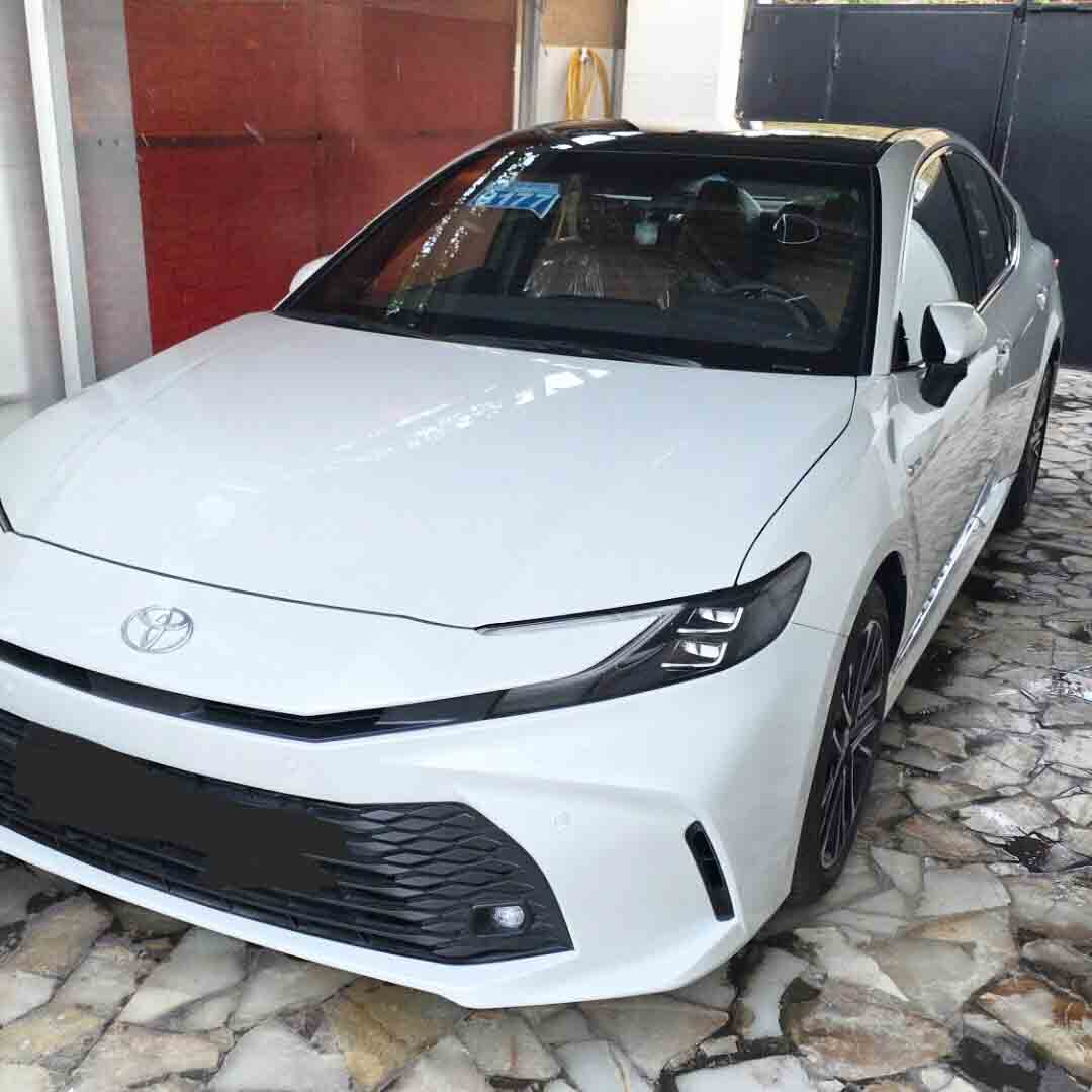تویوتا کمری هیبرید