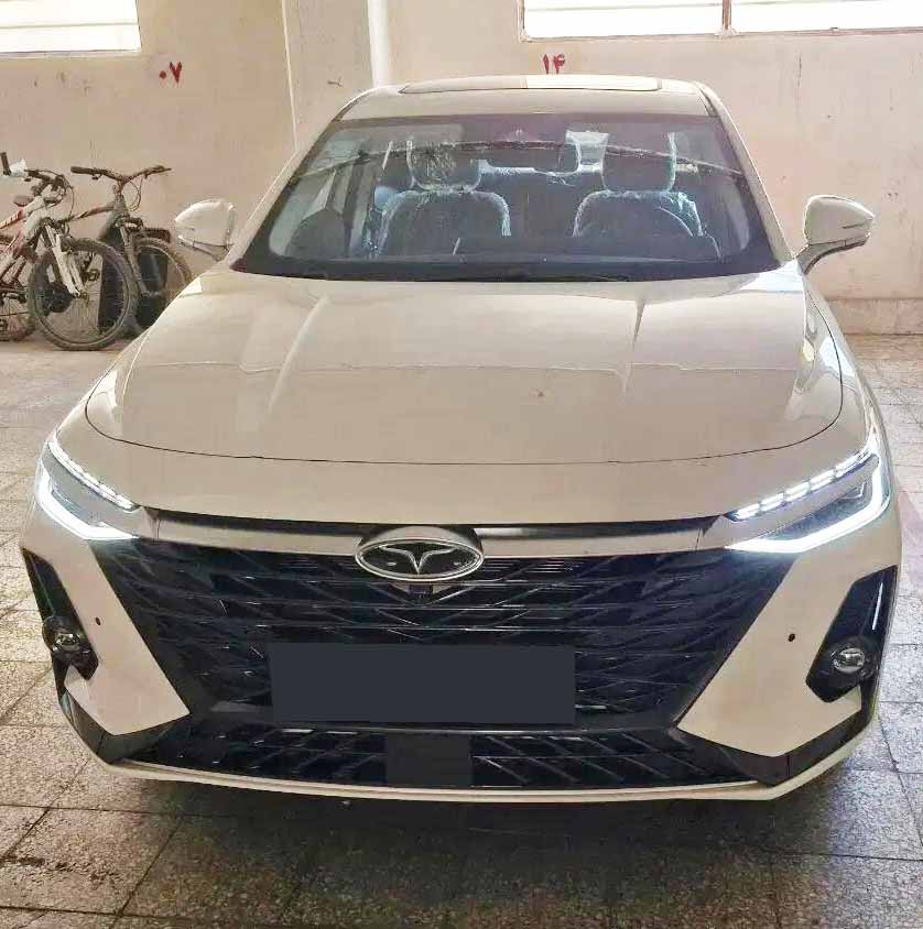 فونیکس آریزو 8 (Z8)
