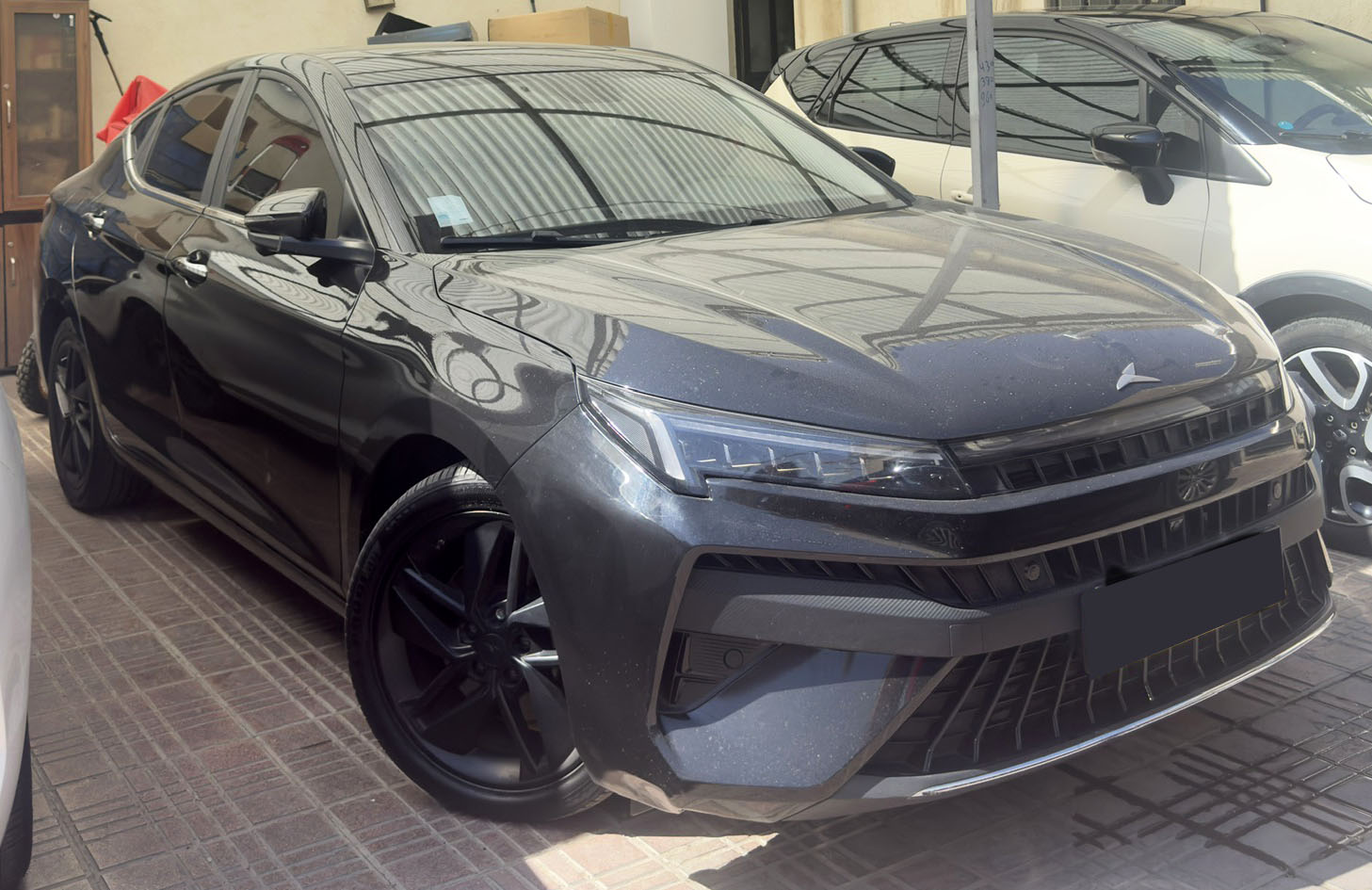 کی ام سی J7