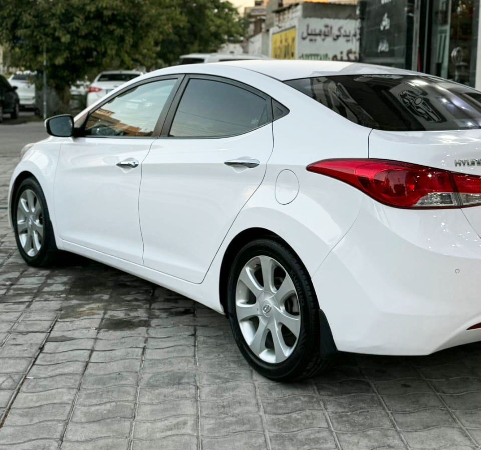 هیوندای النترا