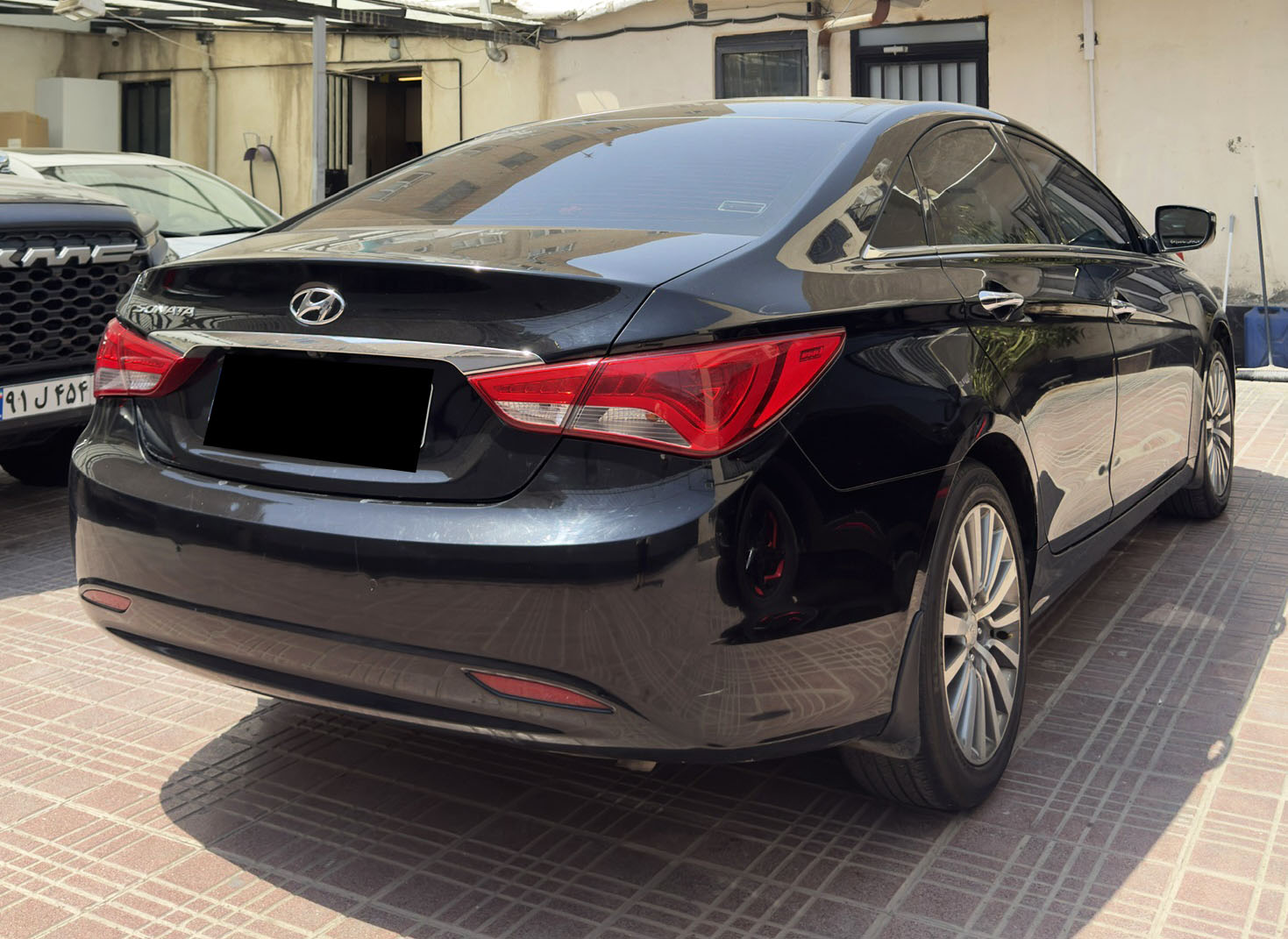 هیوندای سوناتا YF