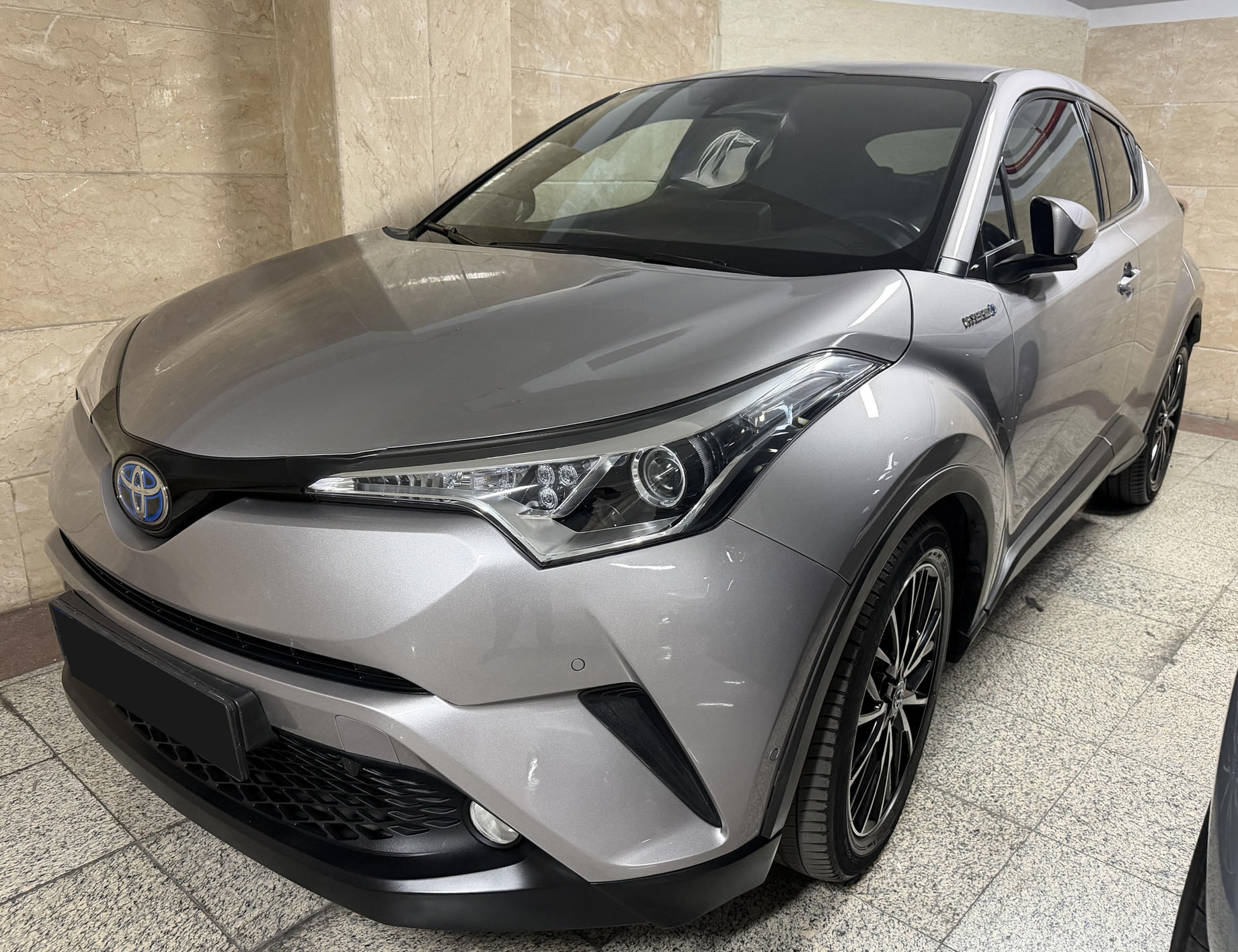 تویوتا C-HR هیبرید